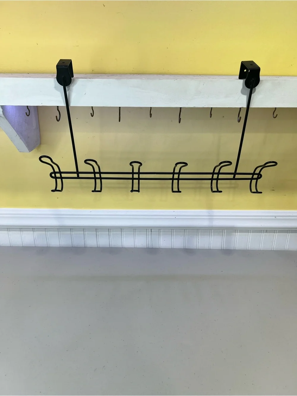 Over-the-Door Black Metal Coat Rack with 6 Hooks